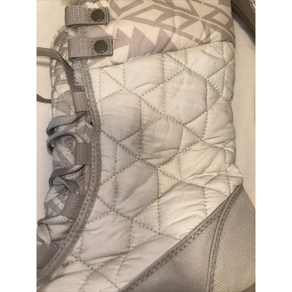 Columbia minx mid ll Stone cream‎ quilted winter boot women's size 8.5